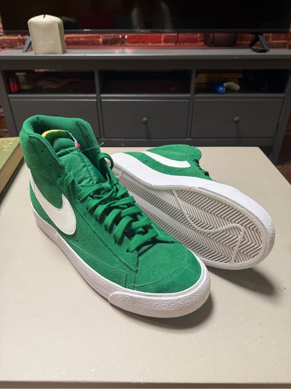 Nike Blazers Mid-Top Suede Sneakers - Green & White